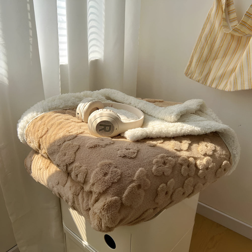 Lunara | Snuggle Blanket