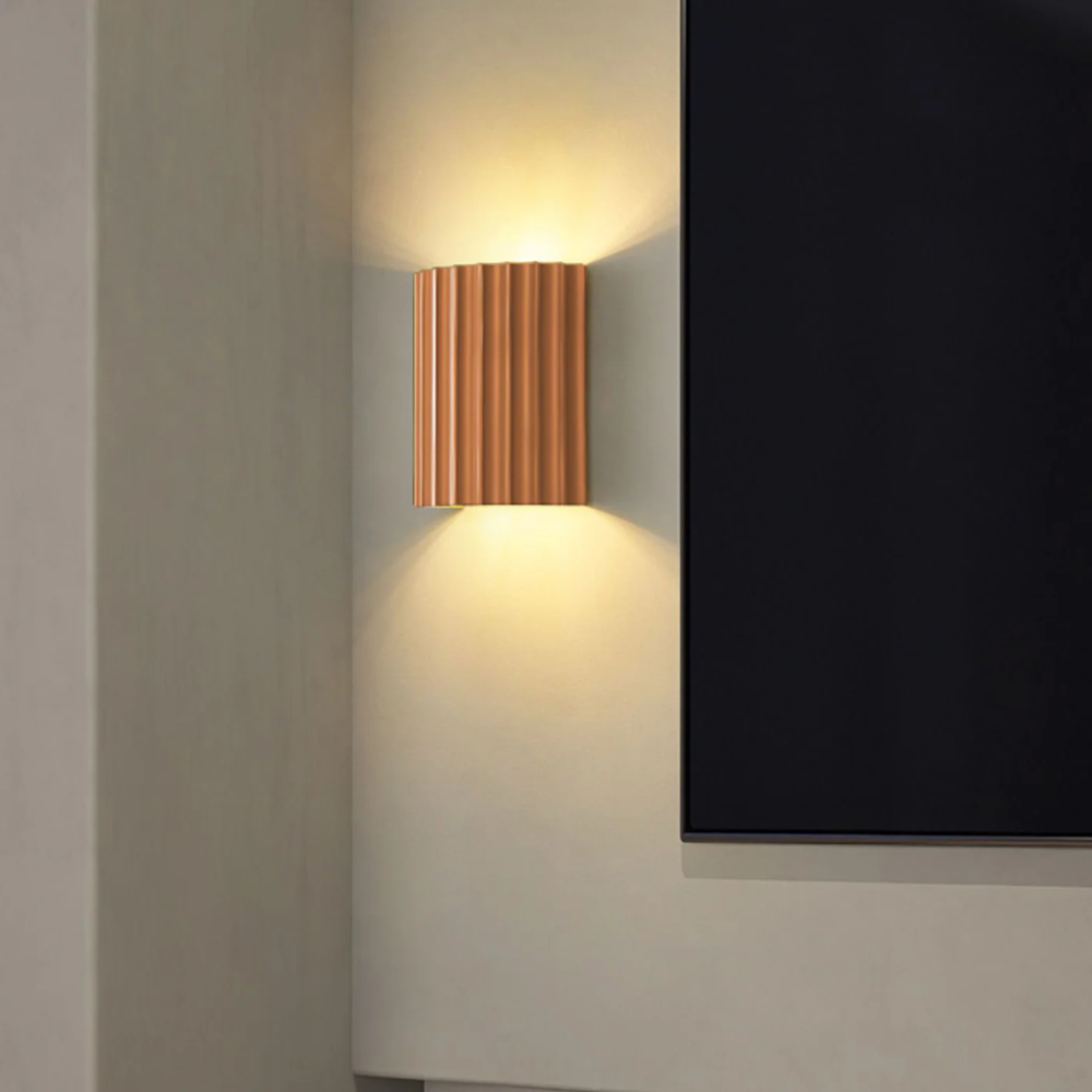 Lueur Wall Lamp