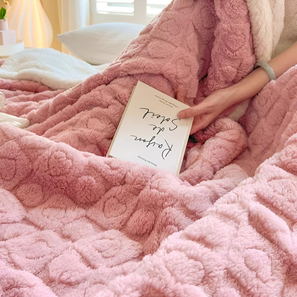 Nuvella | Heart Sherpa Blanket