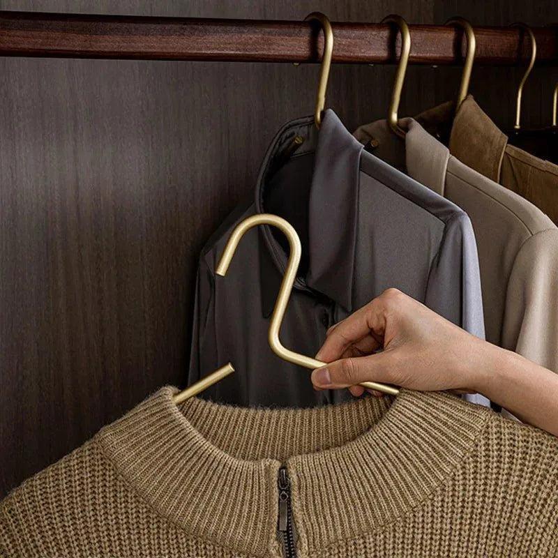 5 pcs Solid Matte Gold/Silver Clothes Coat Hanger │ Seamless Metal Wardrobe Organizer