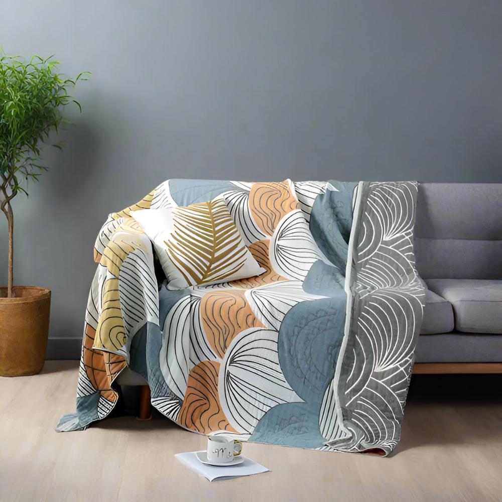 Cotton Blanket With Scallop Pattern