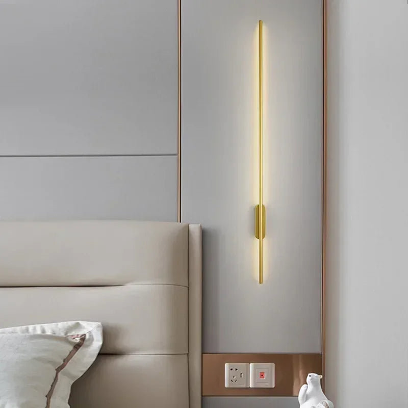 Linelux | Modern LED Wall Lamp in Black or Gold Finish