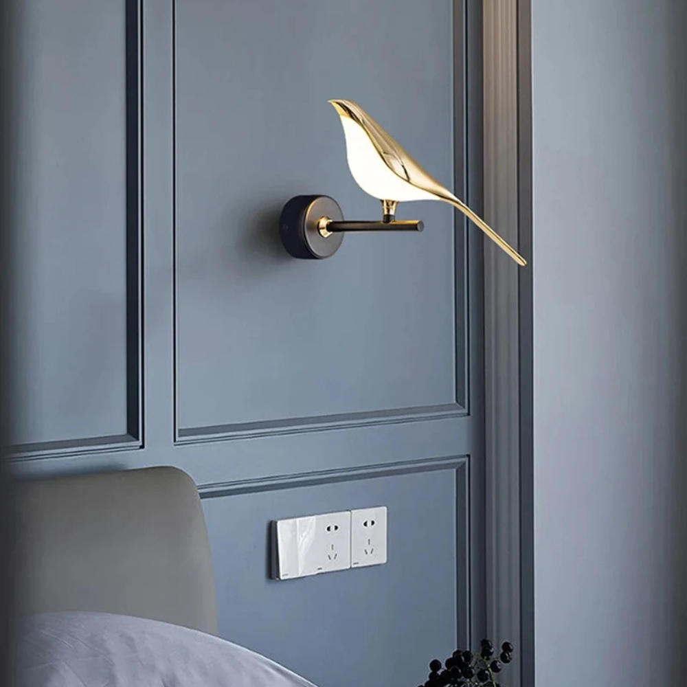 Bird wall lamp