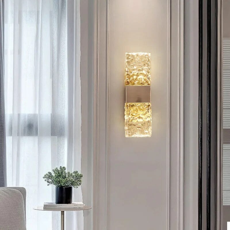 Avelyn Carlton Style Wall Light Handcrafted Ambient Illumination