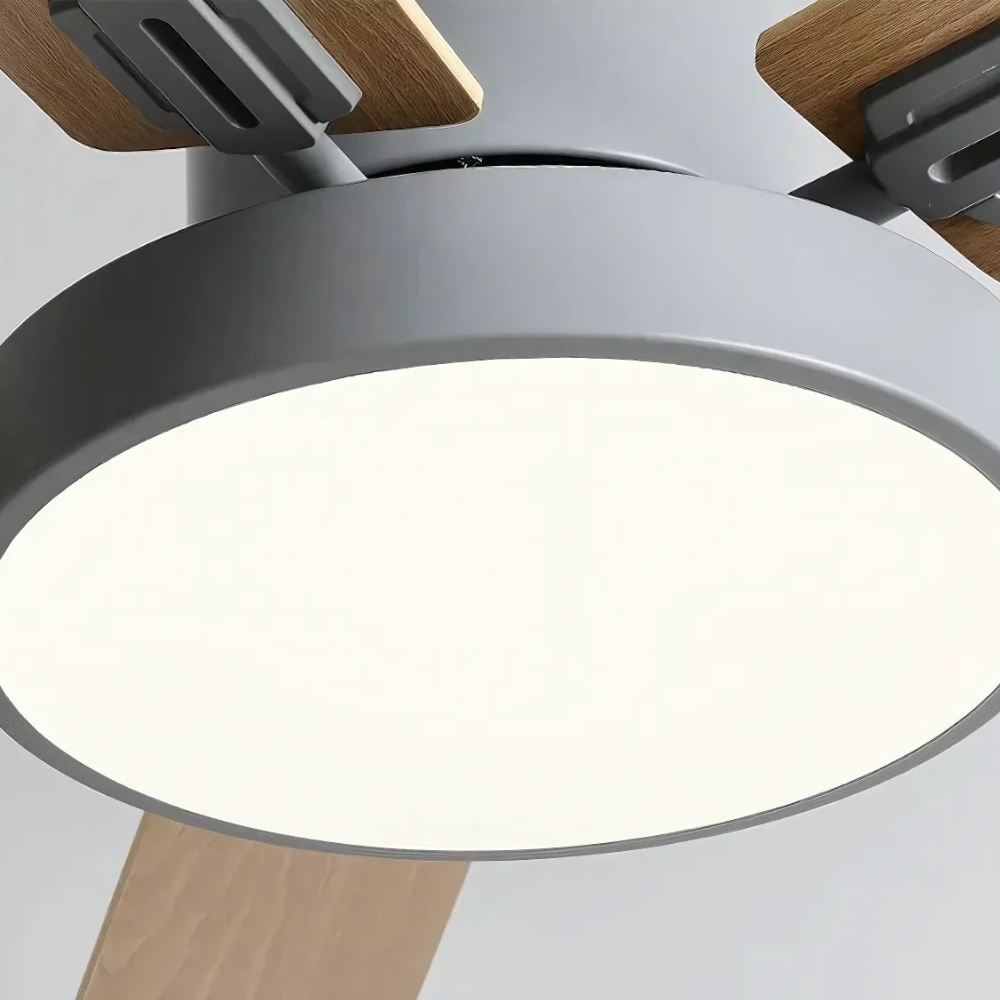 Candeeiro de teto com design de ventoinha