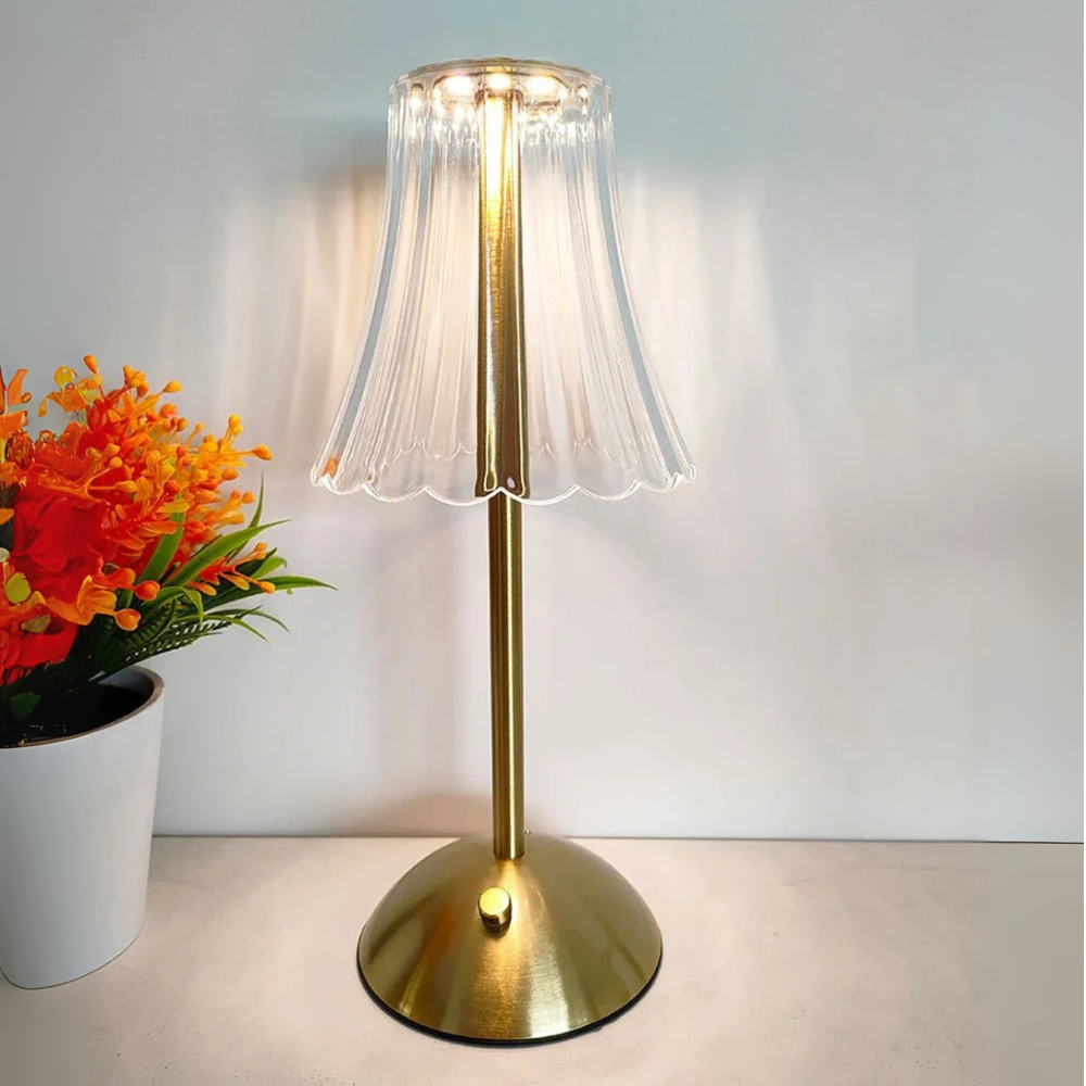 Candeeiro de mesa recarregável dourado