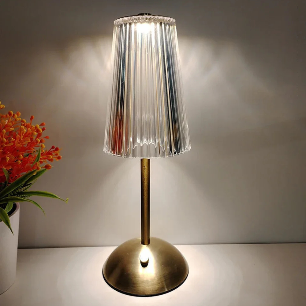 Candeeiro de mesa recarregável dourado