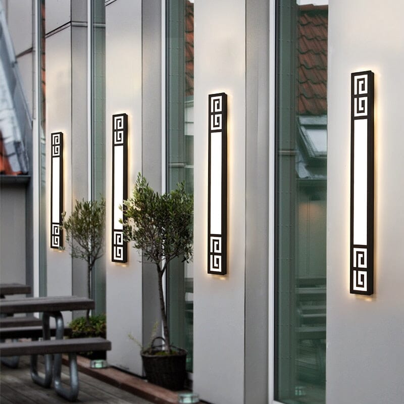 Kairoa Weatherproof Wall Light With Chrome Finish For Outdoor Lighting