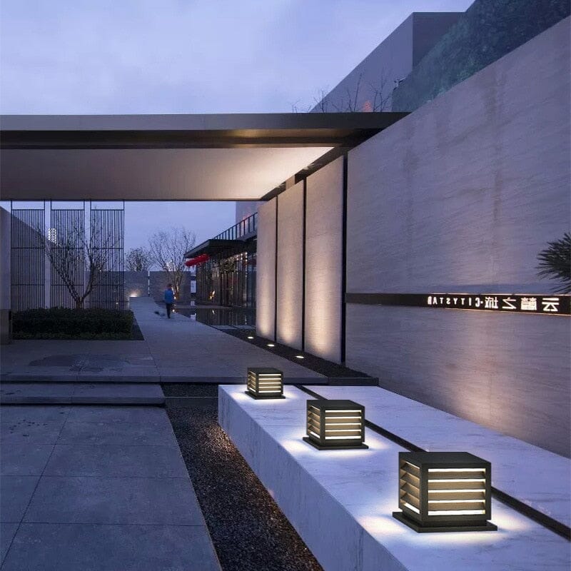 Solara Courtyard Post Light | Weatherproof Outdoor Lamp