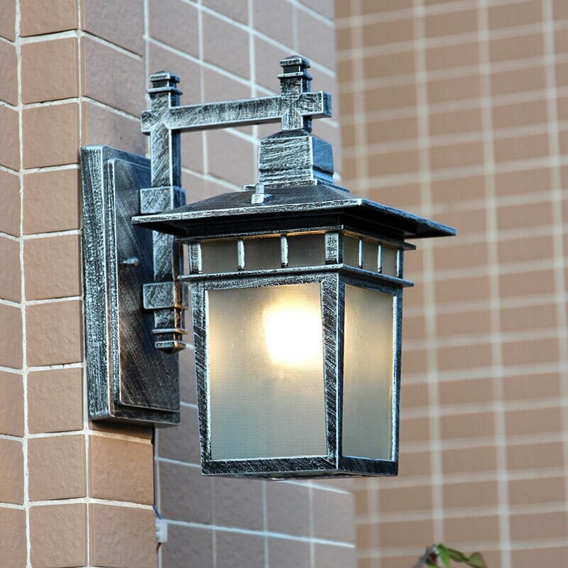Lorien Retro Outdoor Wall Lamp in Black Aluminum Finish