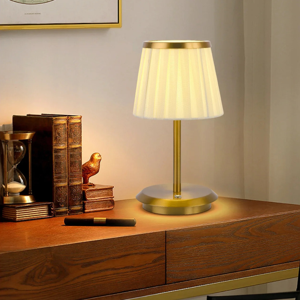 Lámpara de mesa con batería estilo hotel chic
