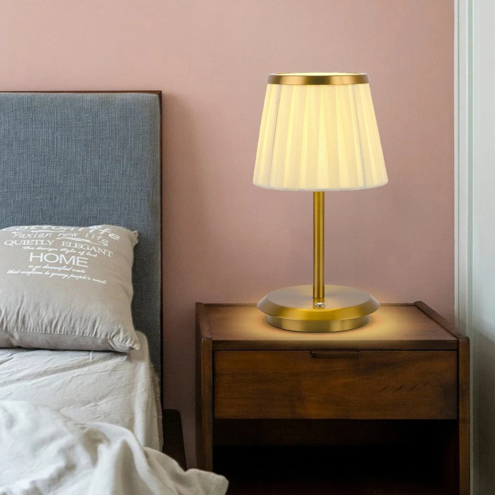 Lámpara de mesa con batería estilo hotel chic