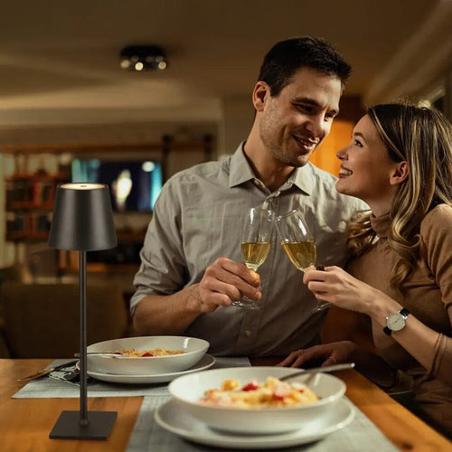 LumaNova állítható fényerejű asztali lámpa vezeték nélküli éjjeli fény