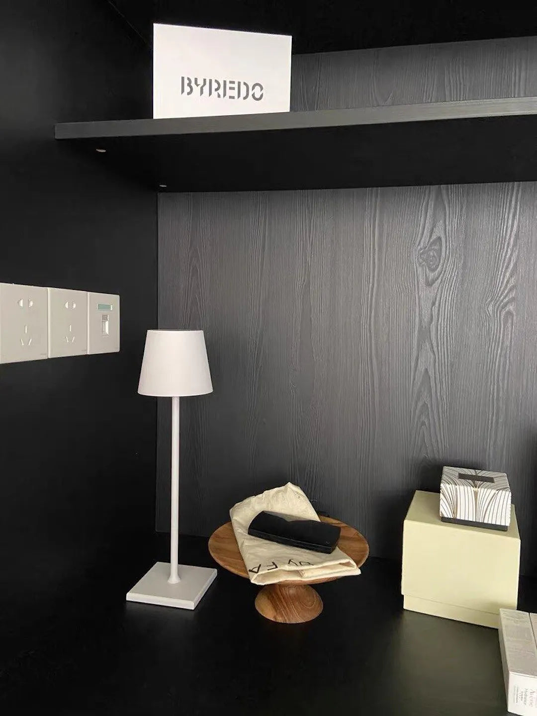 LumaNova Dimmable Table Lamp Cordless Bedside Light