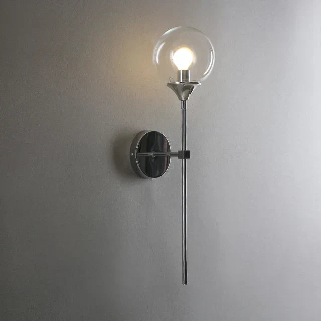 Fenris Scandinavian moderne glass vegglampe med varm glød