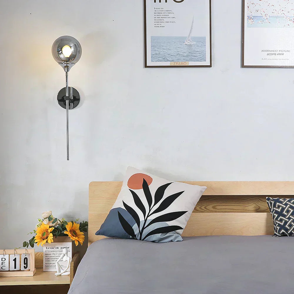 Fenris Scandinavian moderne glass vegglampe med varm glød