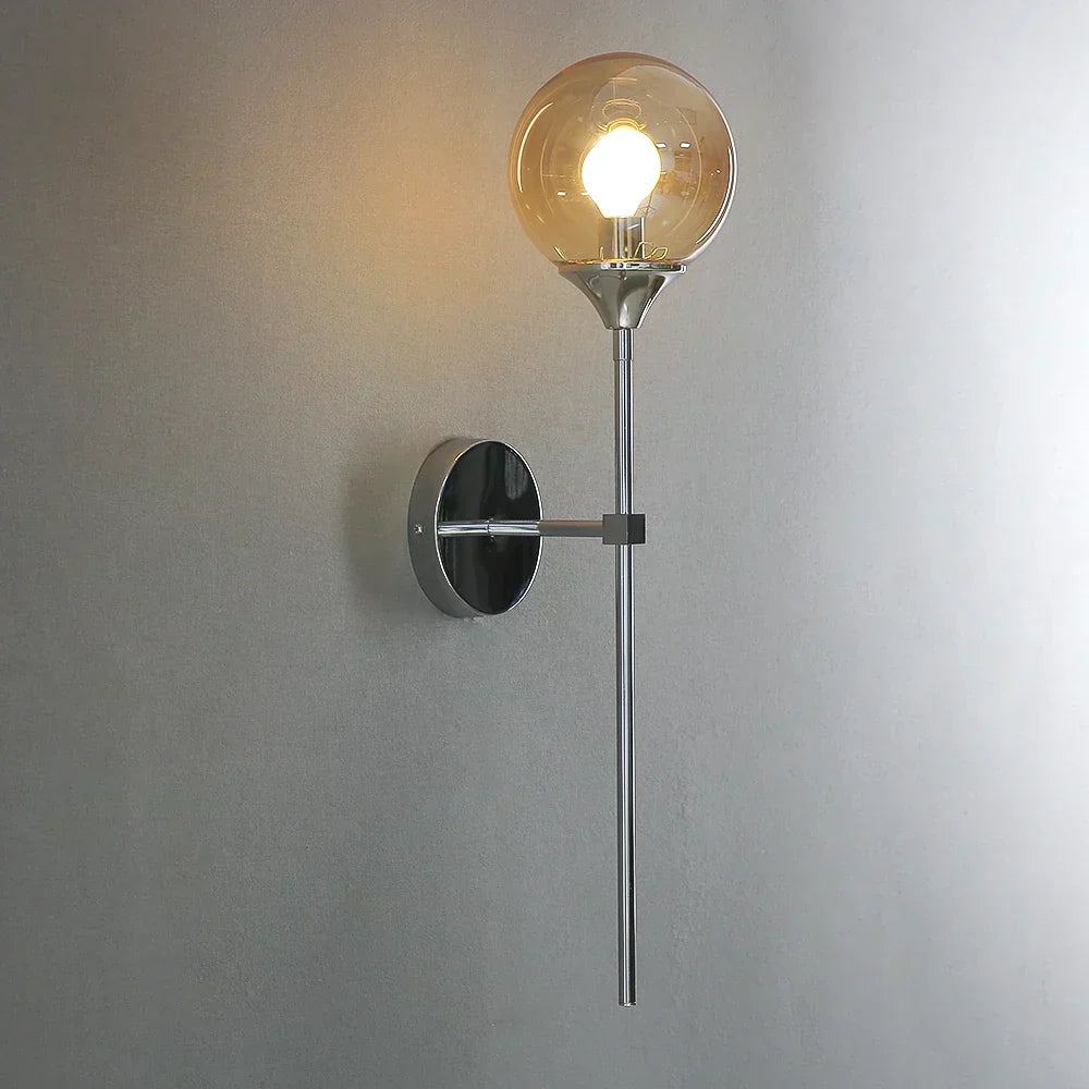 Fenris Scandinavian moderne glass vegglampe med varm glød