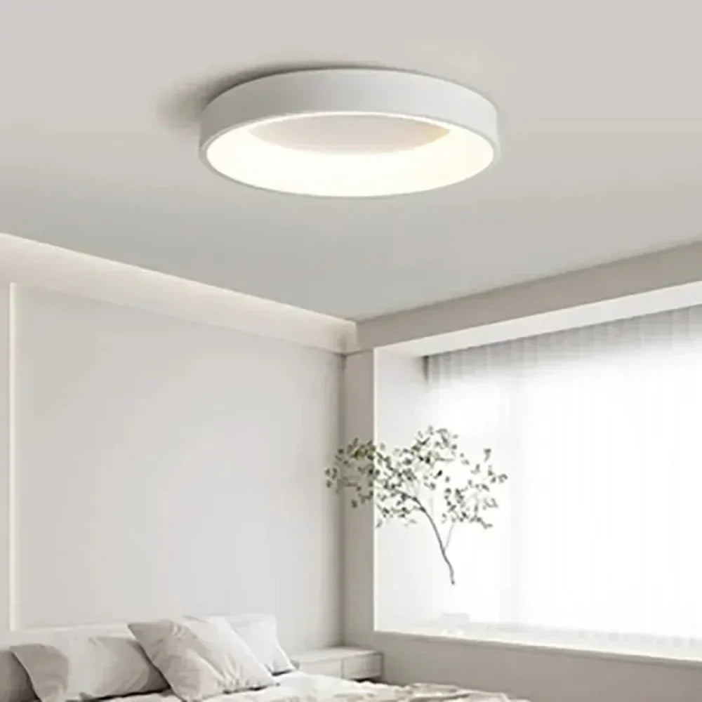 Nordic round LED ceiling light with remote control - Modern, minimalist design