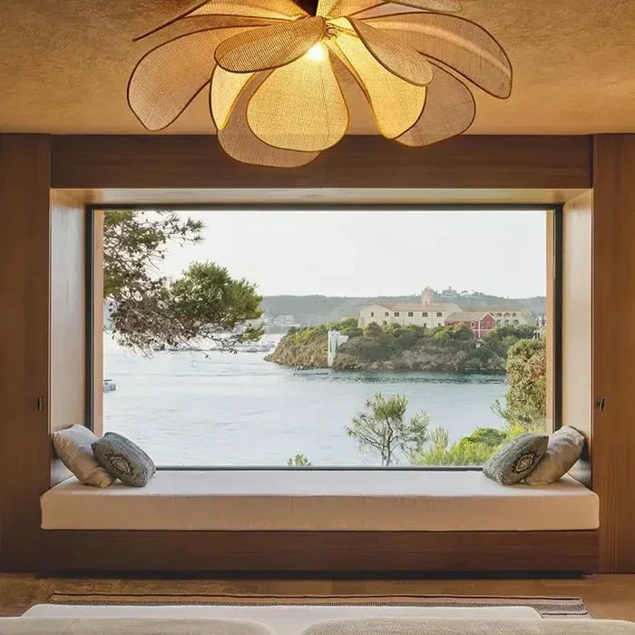 Rattan flower pendant lamp