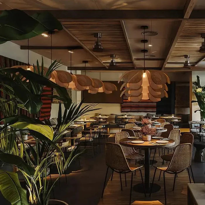 Rattan flower pendant lamp