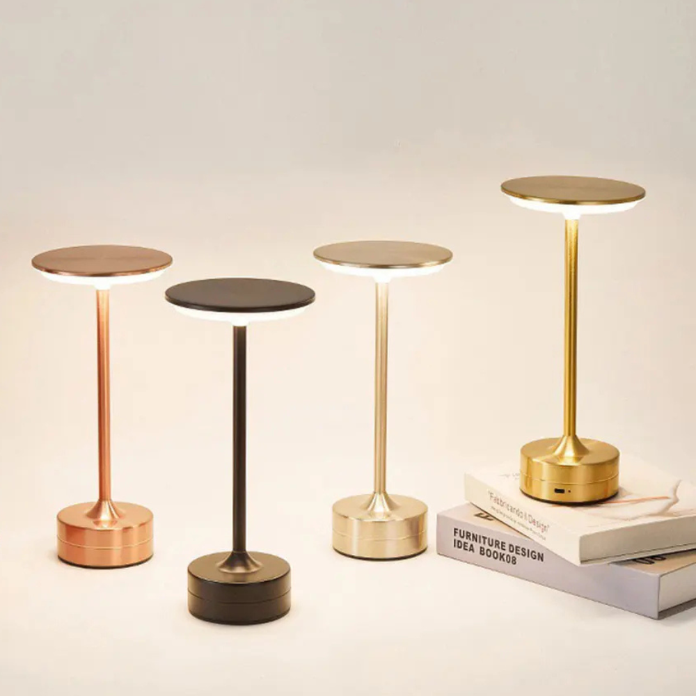 Lámpara de mesa táctil recargable