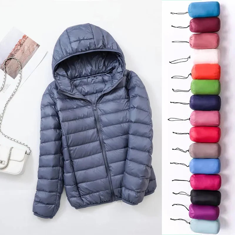 Péřová bunda s kapucí Slim Fit - Teplý kabát z bílé kachní kůže pro ženy