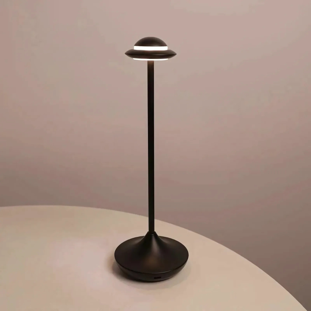Lámpara de mesa de diseño recargable por USB estilo OVNI