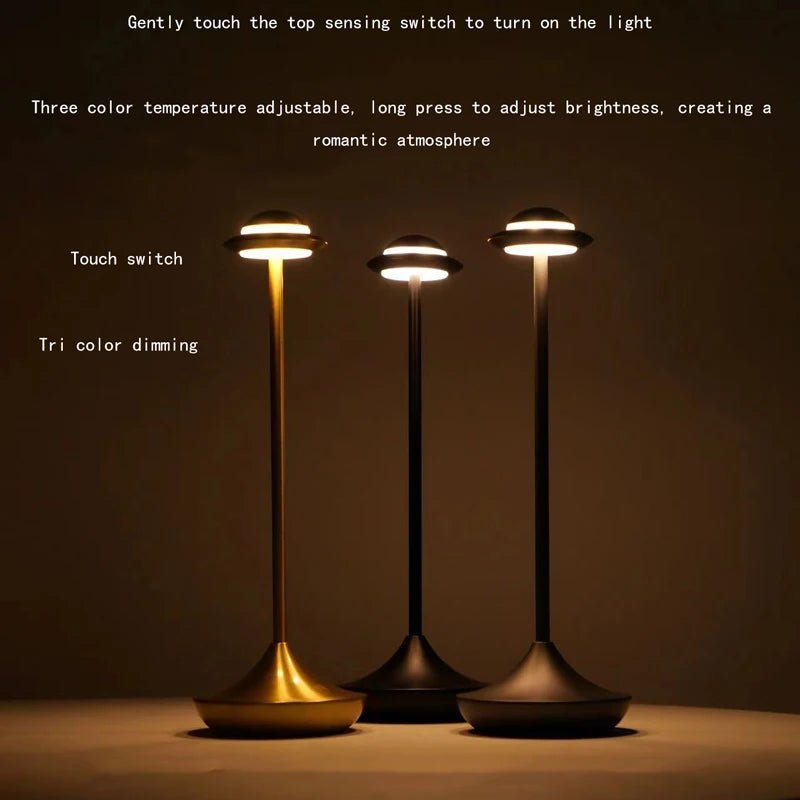 Candeeiro de mesa de design recarregável por USB em estilo UFO