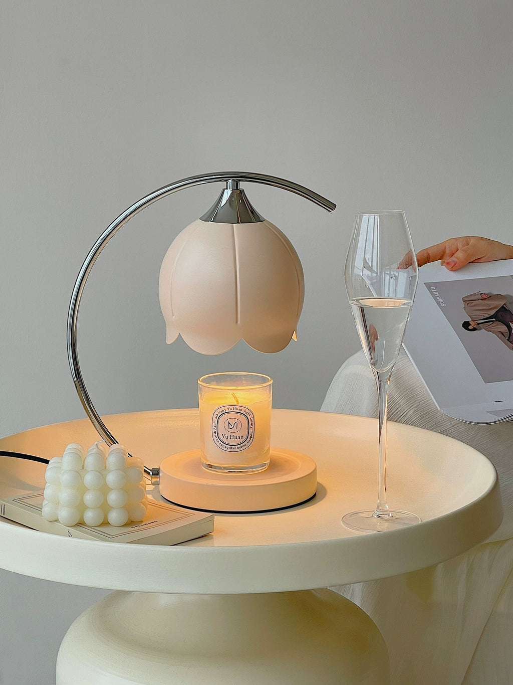 Tulipan stearinlysvarmer bordlampe