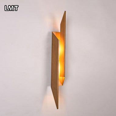 VeroLux Foldable Wall Lamp With Aluminum And Iron Construction
