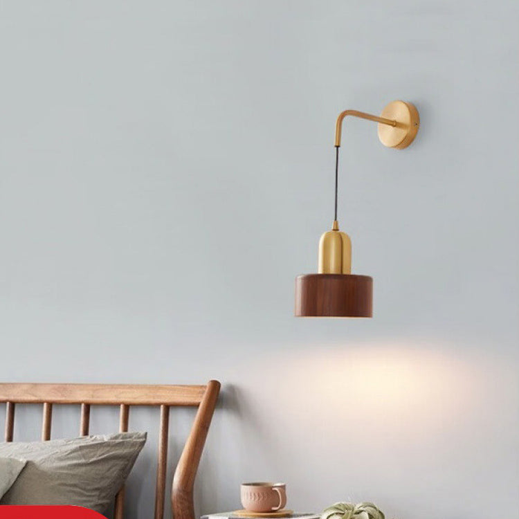 Brindlemere Vintage Wooden Wall Lamp With Brass Accents