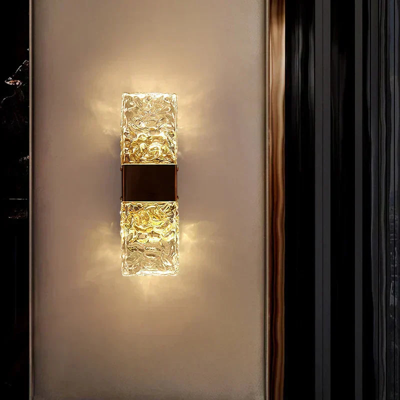 Avelyn Carlton Style Wall Light Handcrafted Ambient Illumination