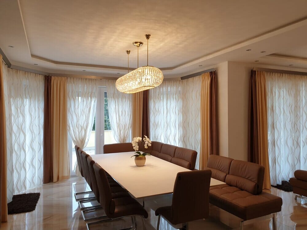 Liora Krystall Lysekrone