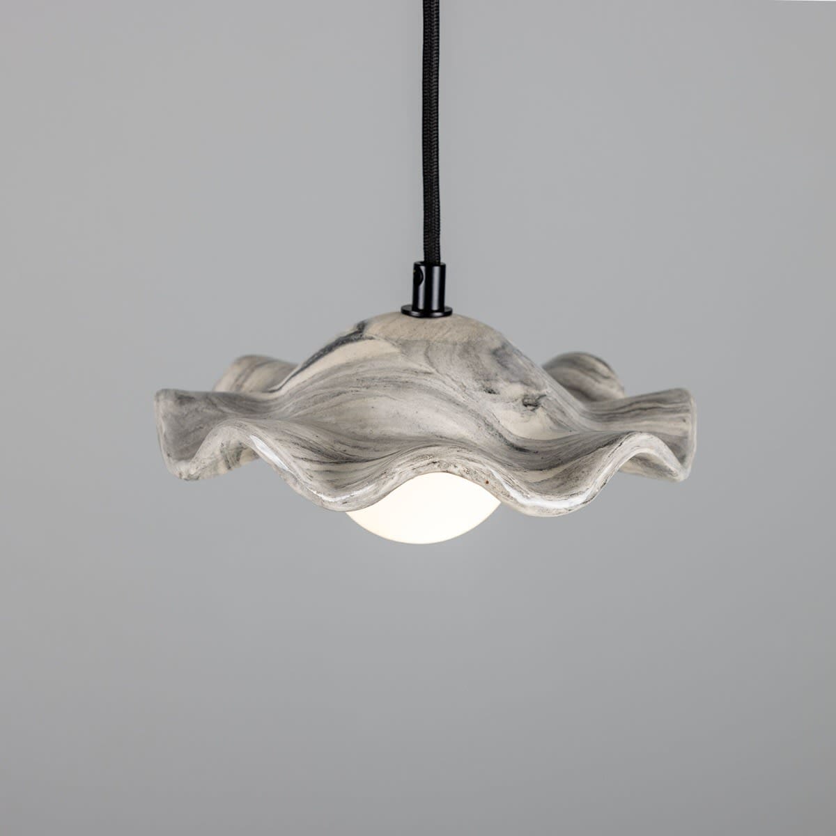 Lyora | Wavy Marbled Ceramic Pendant Light Inspired by Ireland's Meadows